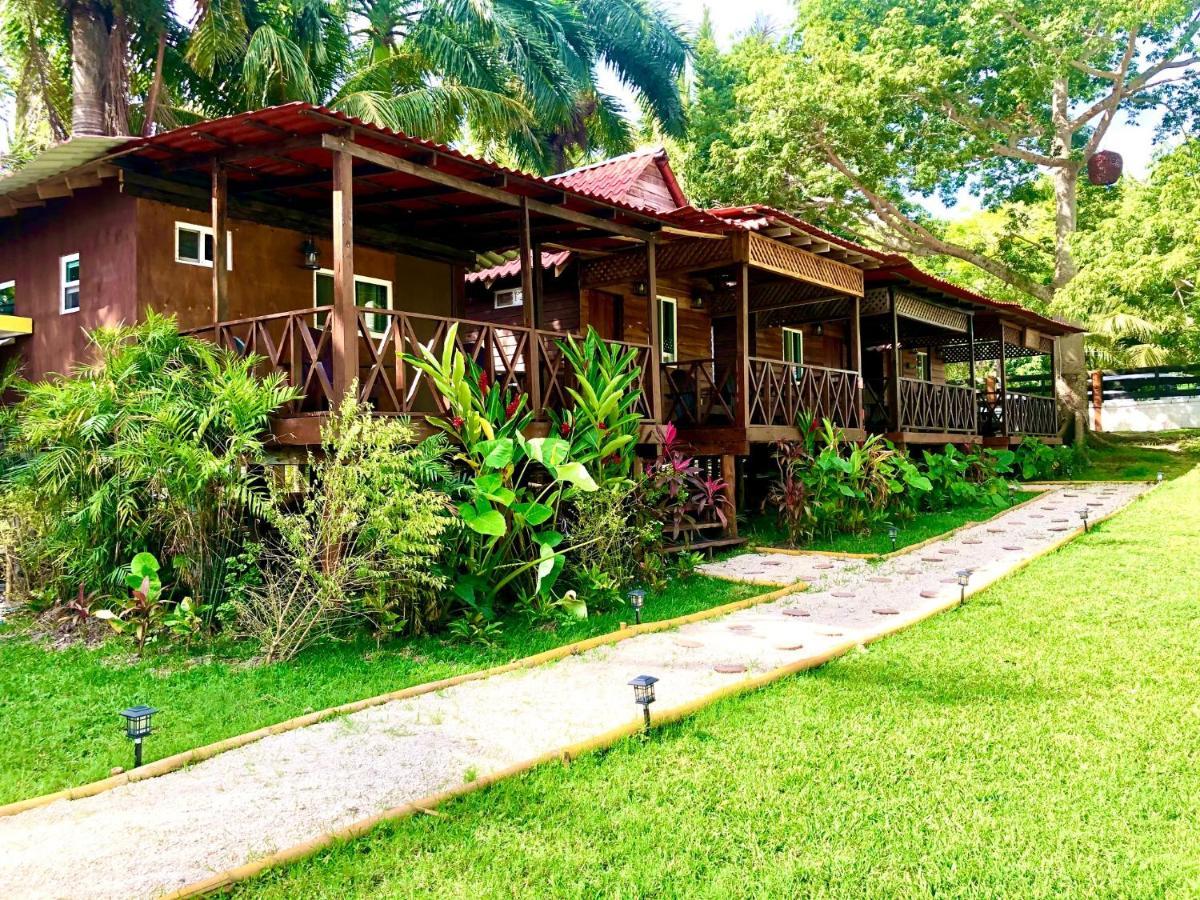 Papitos Bacalar Hotel And Marina Extérieur photo