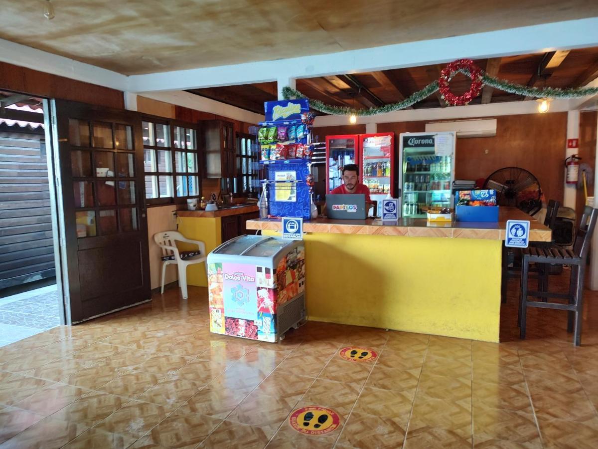 Papitos Bacalar Hotel And Marina Extérieur photo