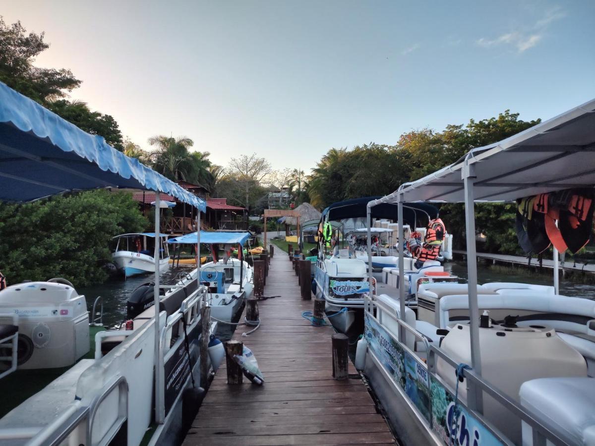 Papitos Bacalar Hotel And Marina Extérieur photo